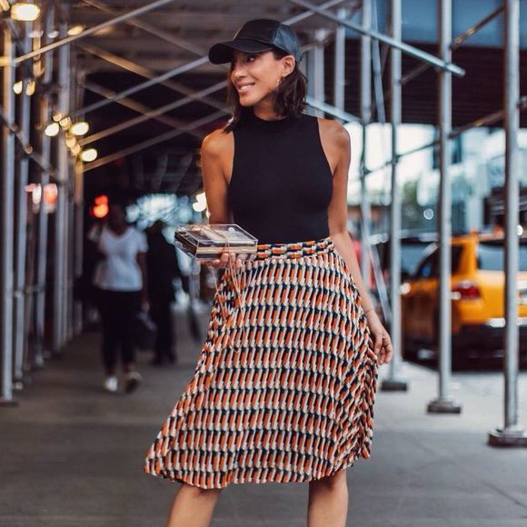 Meet your Posher, Lisa - Picture 1 of 1